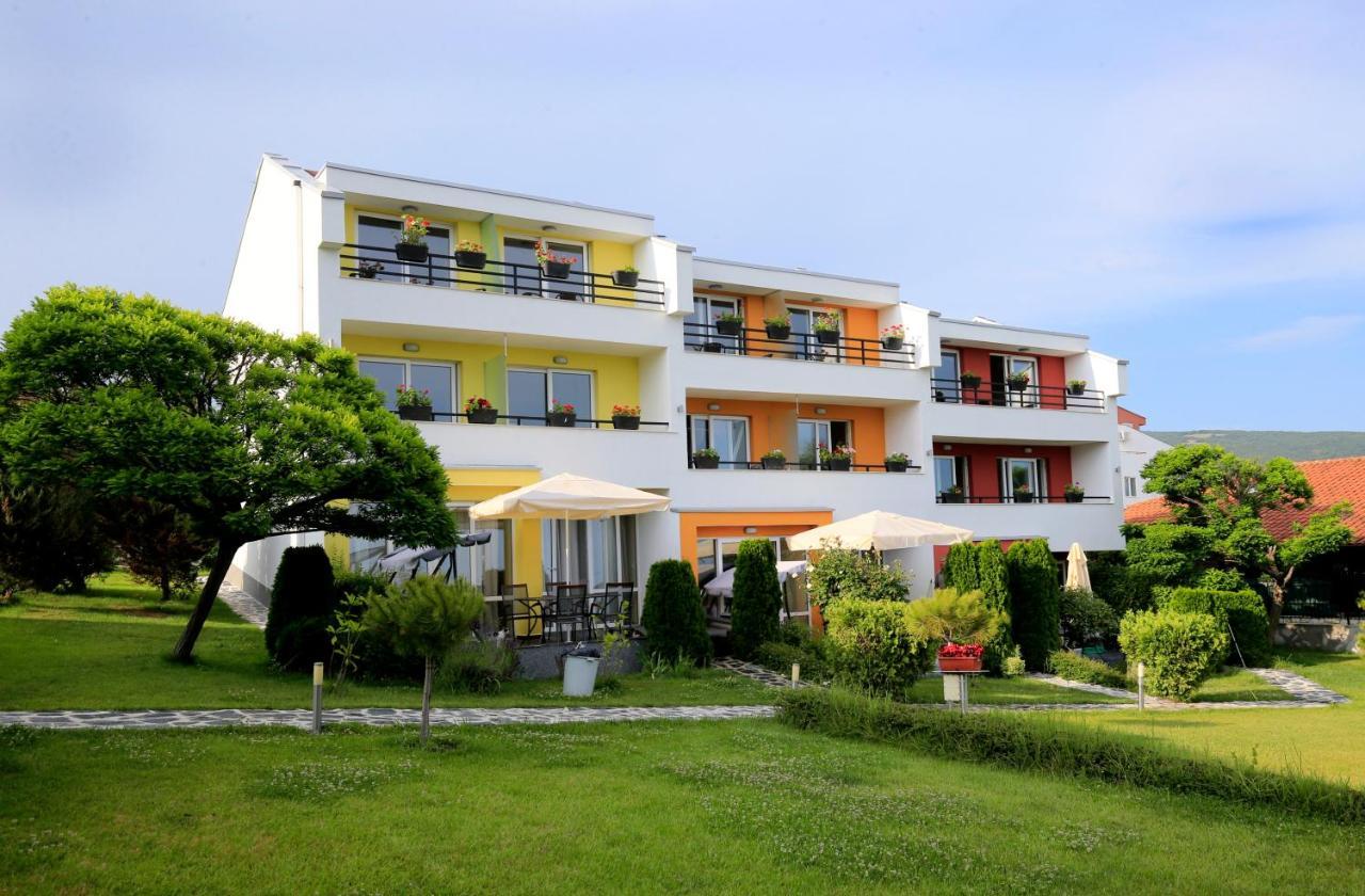 Stayinn Rainbow Houses Beachfront By Asteri Hotels Napospart Kültér fotó