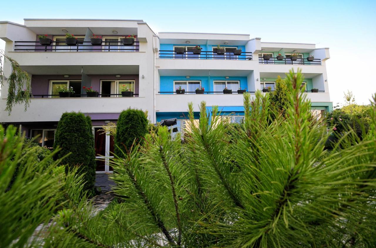 Stayinn Rainbow Houses Beachfront By Asteri Hotels Napospart Kültér fotó